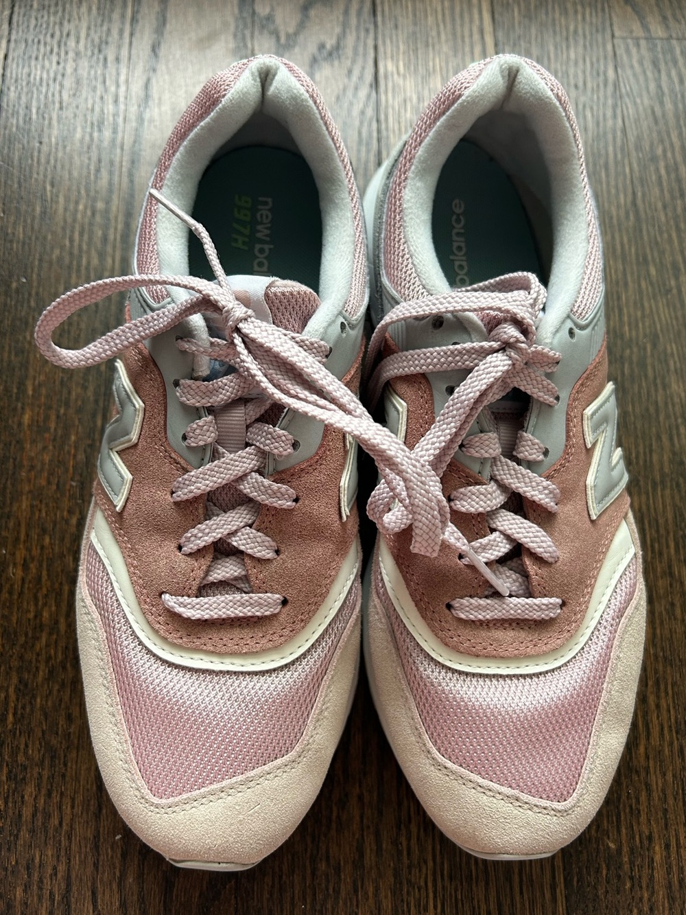 New Balance 997H Pink Grey Sneaker